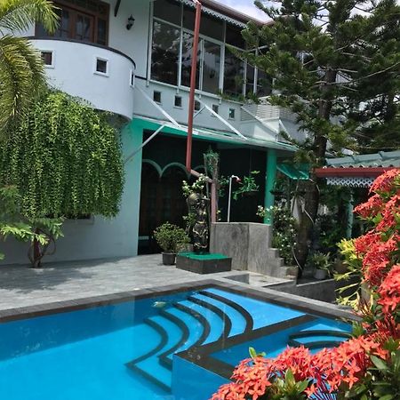 Avon Villa Hikkaduwa Exterior photo