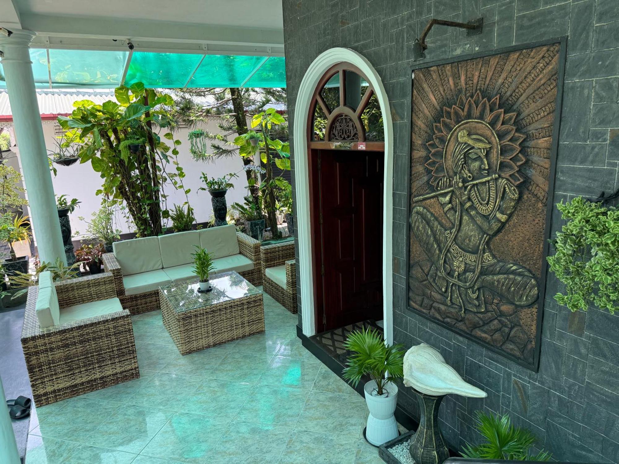 Avon Villa Hikkaduwa Exterior photo
